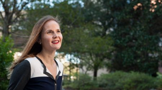 年纪轻轻得了晚期黑色素瘤,看她如何自我激励