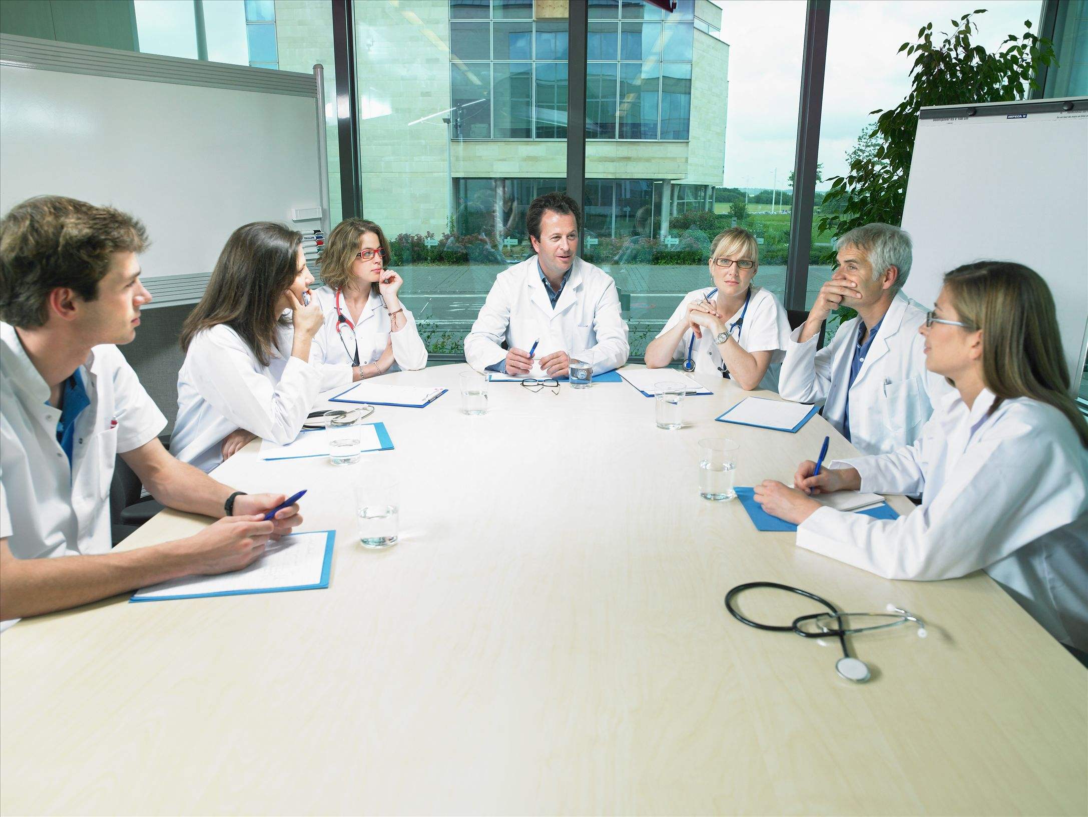 出国看病：依鲁替尼加利妥昔单抗的组合优于标准治疗