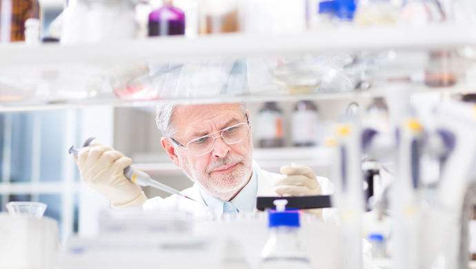 P53蛋白分子半衰期通常较短