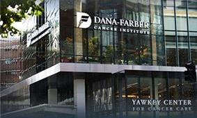 免疫系统对正常组织抗原和外来成分具有免疫识别能力